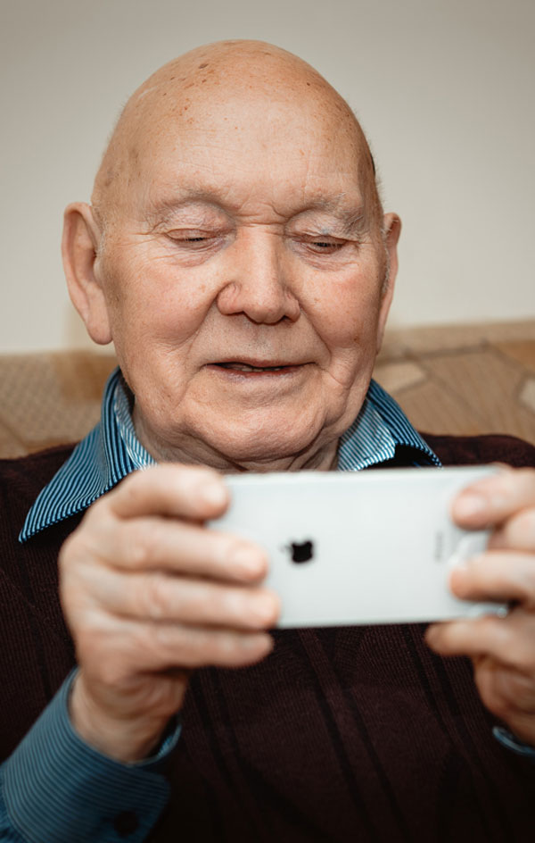 The retired use ScandiBox IPTv in Spain